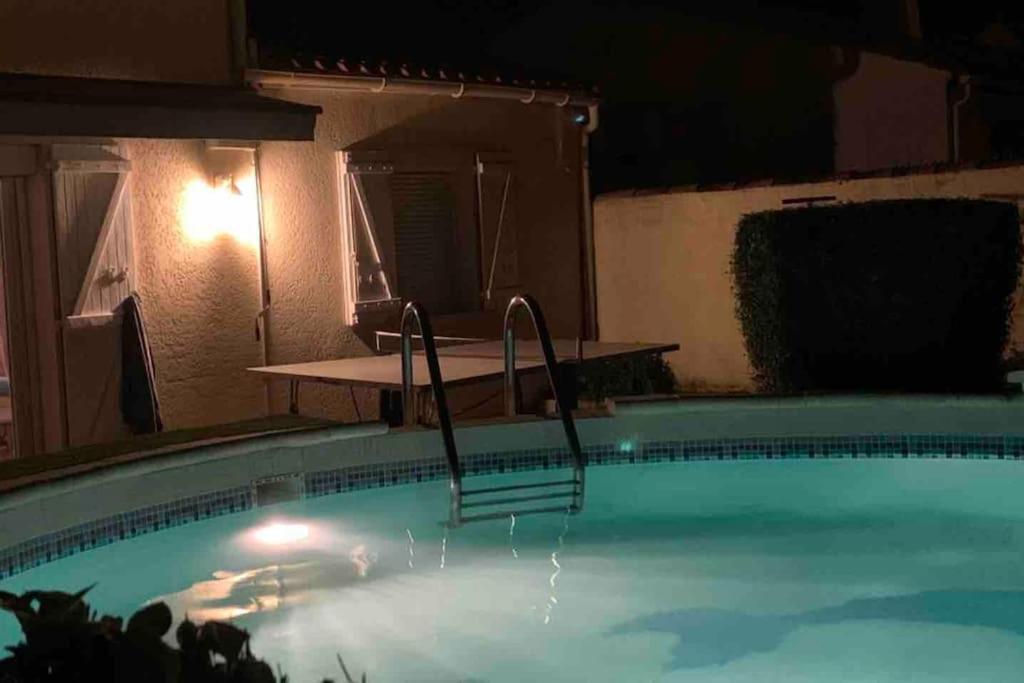 Piscine Cosy, 3 Chambres, 3 Sdb, Havre De Paix A 10 Min Des Plages 모기오 외부 사진